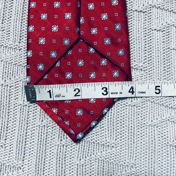 Brooks Brothers red patterned golden fleece luxury silk tie